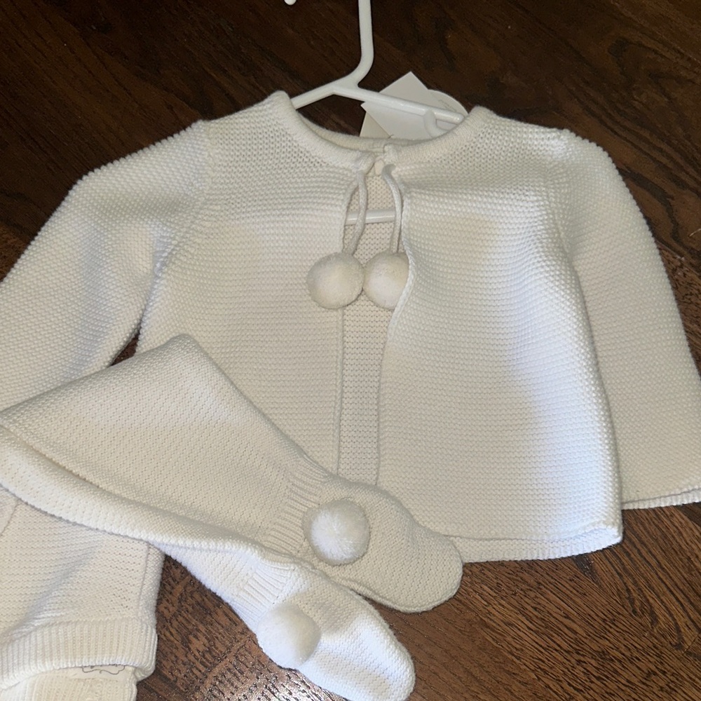 Mud Pie Cream Knit Baby Sweater W/ matching pants.